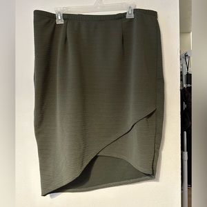 Charlotte Russe Plus Size 3X Asymmetrical Pencil Skirt